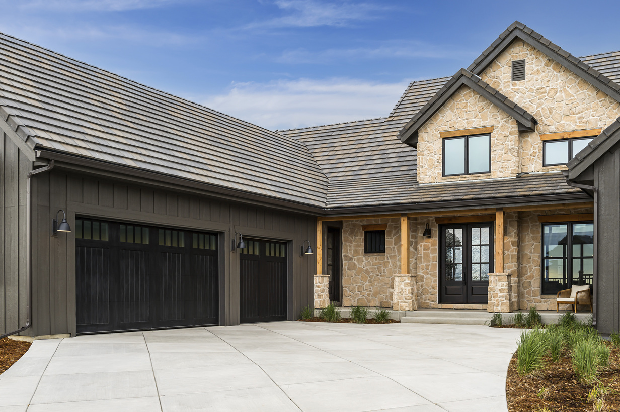 Carriage House Elite